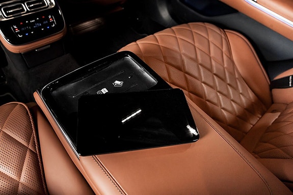 Mercedes-Benz S580 e 22 of 27