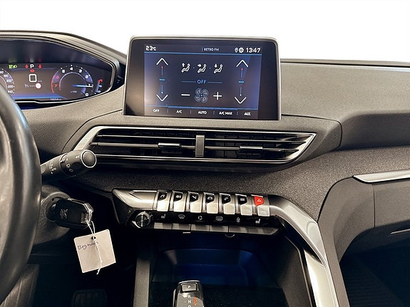 Peugeot 3008 9 of 15