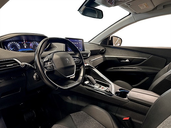 Peugeot 3008 4 of 5