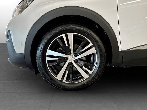 Peugeot 3008 14 of 15