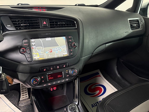 Kia Ceed 13 of 19