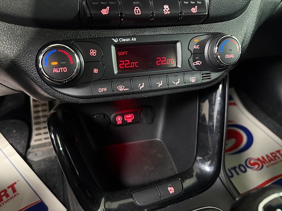 Kia Ceed 17 of 19