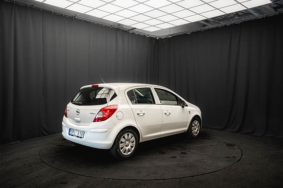 Opel Corsa 6 of 18