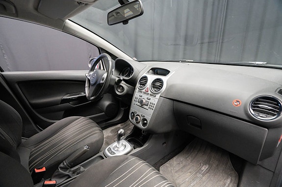 Opel Corsa 15 of 18