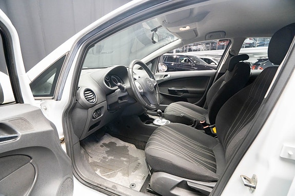 Opel Corsa 12 of 18