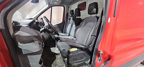Ford Transit 5 of 5