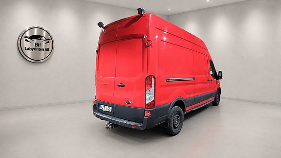 Ford Transit 3 of 5
