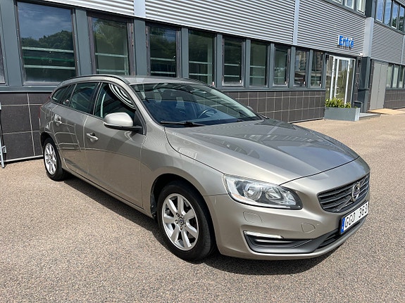 Volvo V60 3 of 25