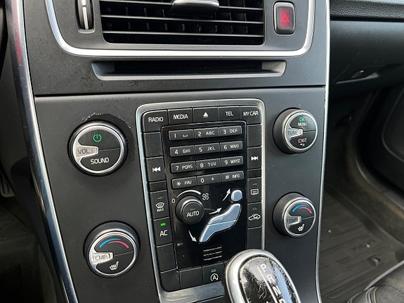 Volvo V60 17 of 25