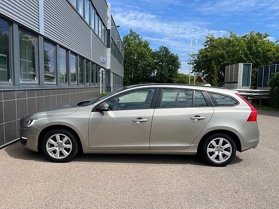 Volvo V60 7 of 25