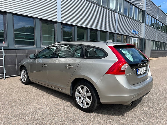 Volvo V60 6 of 25