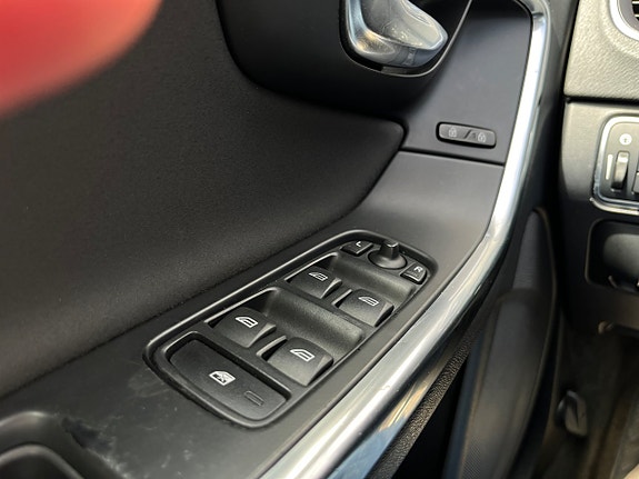 Volvo V60 20 of 25