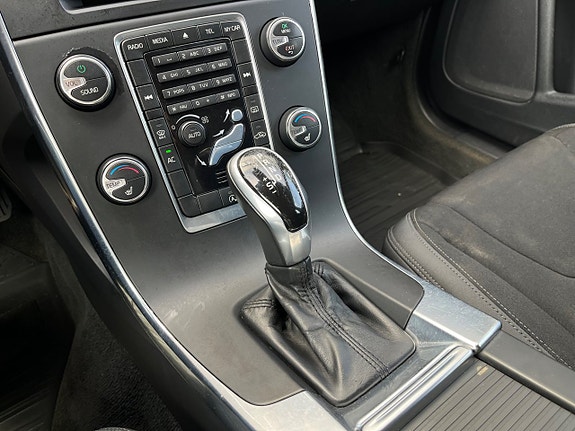 Volvo V60 16 of 25
