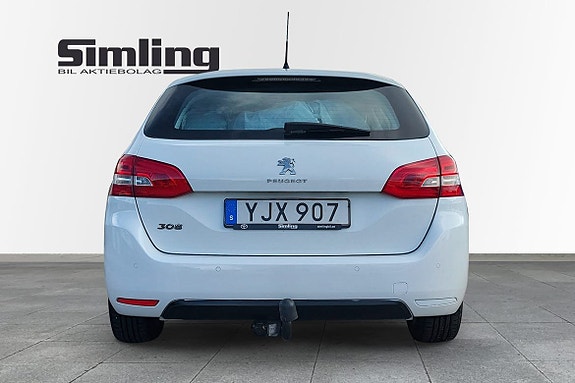 Peugeot 308 SW 4 of 5