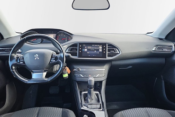Peugeot 308 SW 8 of 10
