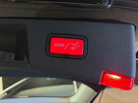 Mercedes-Benz E220 18 of 18