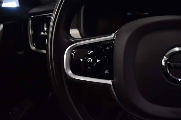 Volvo V90 10 of 27