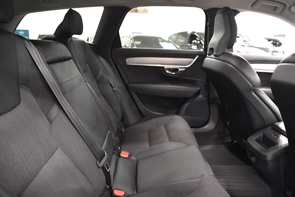 Volvo V90 13 of 27