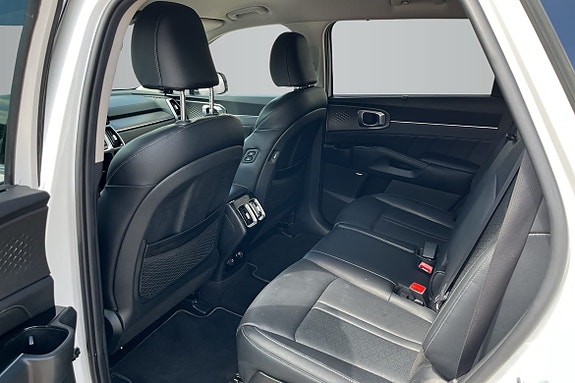 Kia Sorento 11 of 18