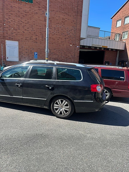 Volkswagen Passat 3 of 5