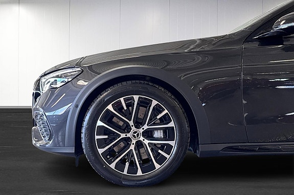 Mercedes-Benz E300 de 6 of 23