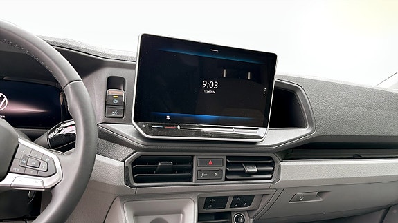 Volkswagen California 9 of 13