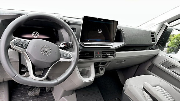 Volkswagen California 10 of 13