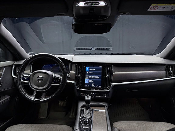 Volvo V90 Cross Country 15 of 30