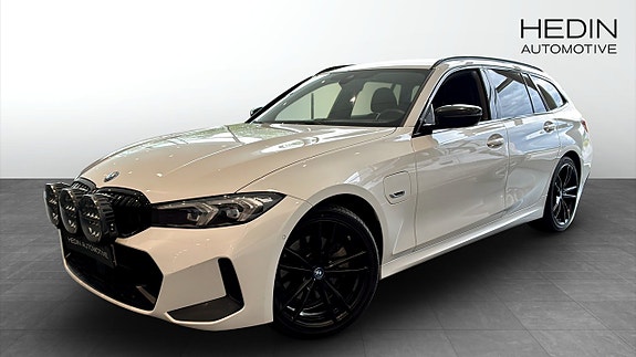BMW 330e