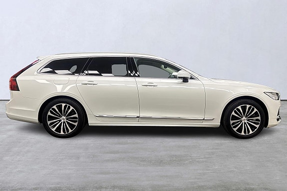 Volvo V90 3 of 5