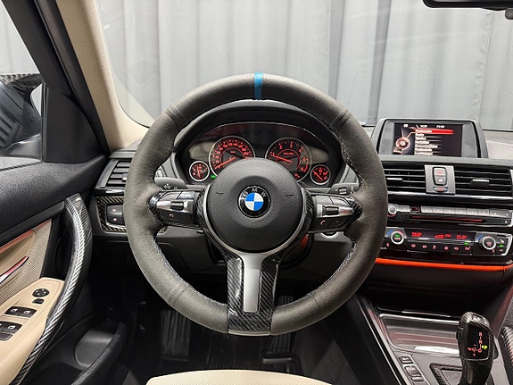 BMW 318d 12 of 17