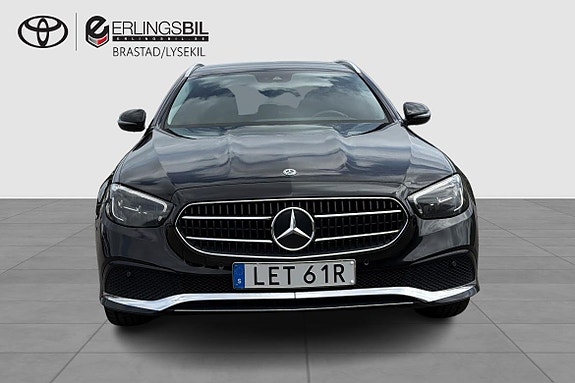 Mercedes-Benz E300 5 of 12