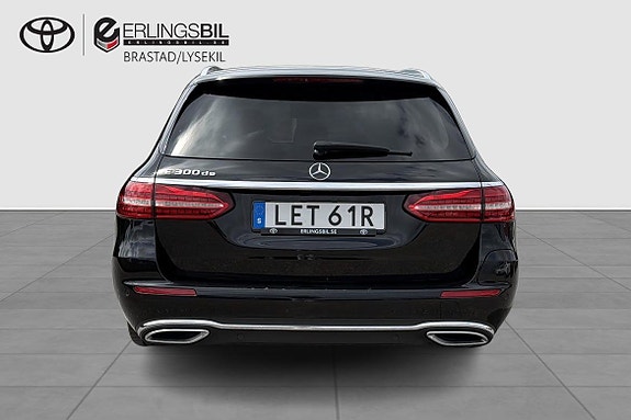 Mercedes-Benz E300 4 of 12