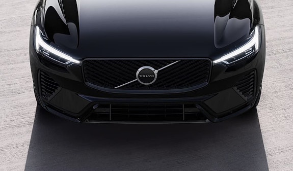 Volvo XC60 2 of 5