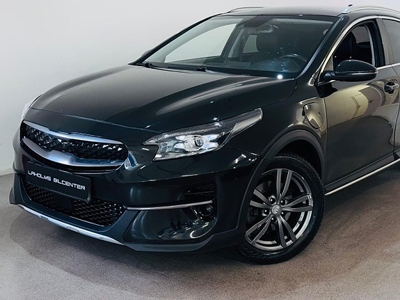 Kia XCeed 2 of 5