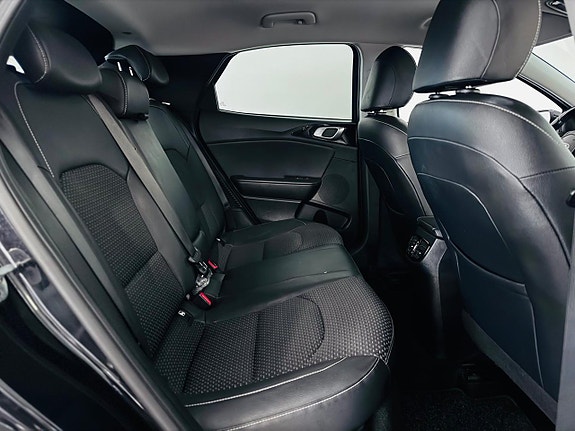 Kia XCeed 7 of 20
