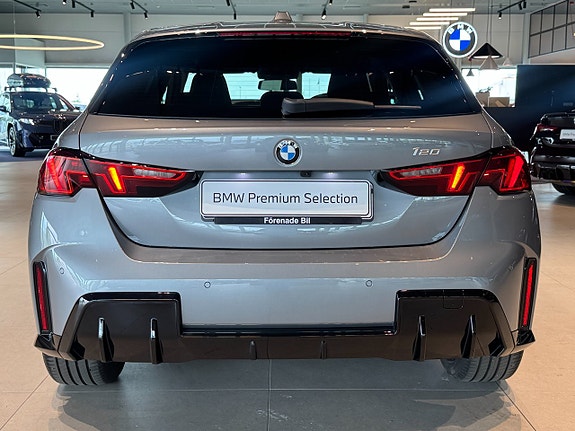 BMW 120 5 of 5
