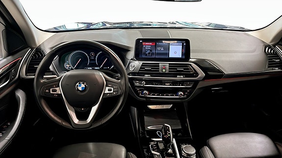 BMW X3 4 of 5