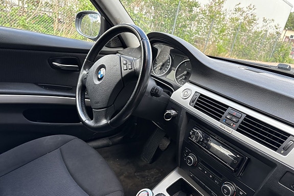 BMW 320d 7 of 12