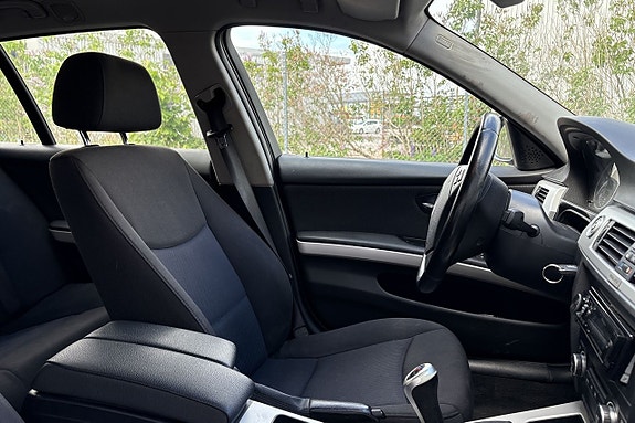 BMW 320d 9 of 12