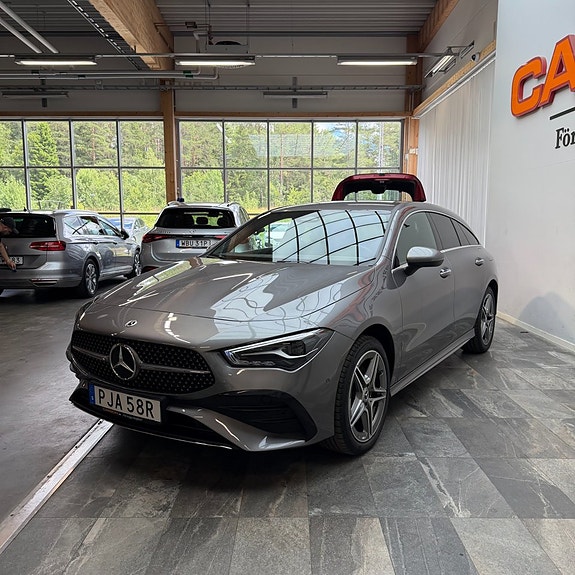 Mercedes-Benz CLA250 e 5 of 5