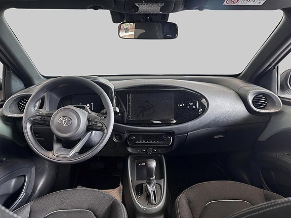 Toyota Aygo X 8 of 12