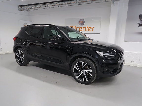 Volvo XC40 4 of 5