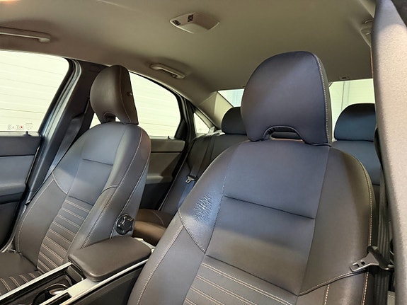 Volvo S40 15 of 21