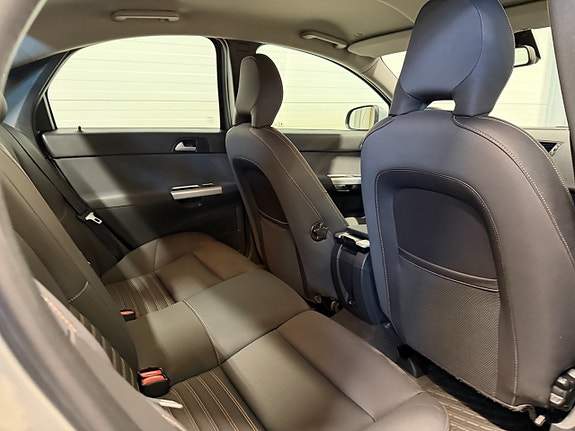 Volvo S40 10 of 21
