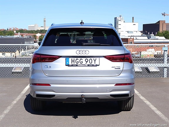 Audi Q3 23 of 24