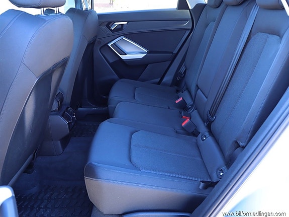 Audi Q3 8 of 24