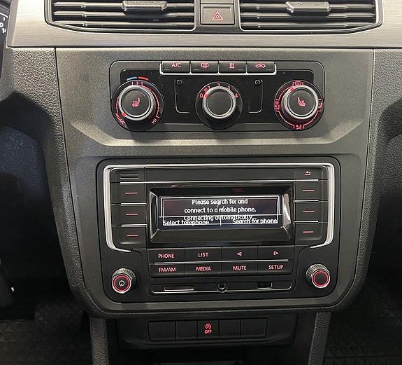 Volkswagen Caddy Maxi 13 of 15