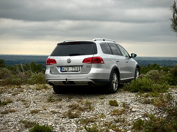 Volkswagen Passat Alltrack 5 of 5