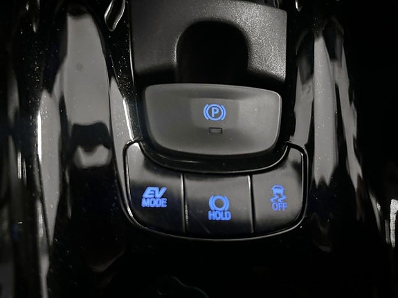 Toyota C-HR 23 of 23